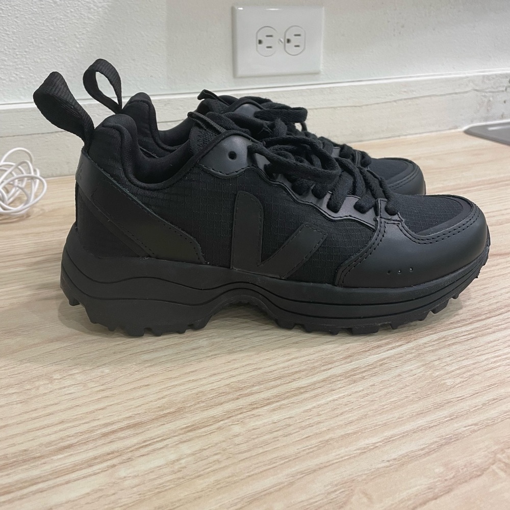 Womens veja running shoe